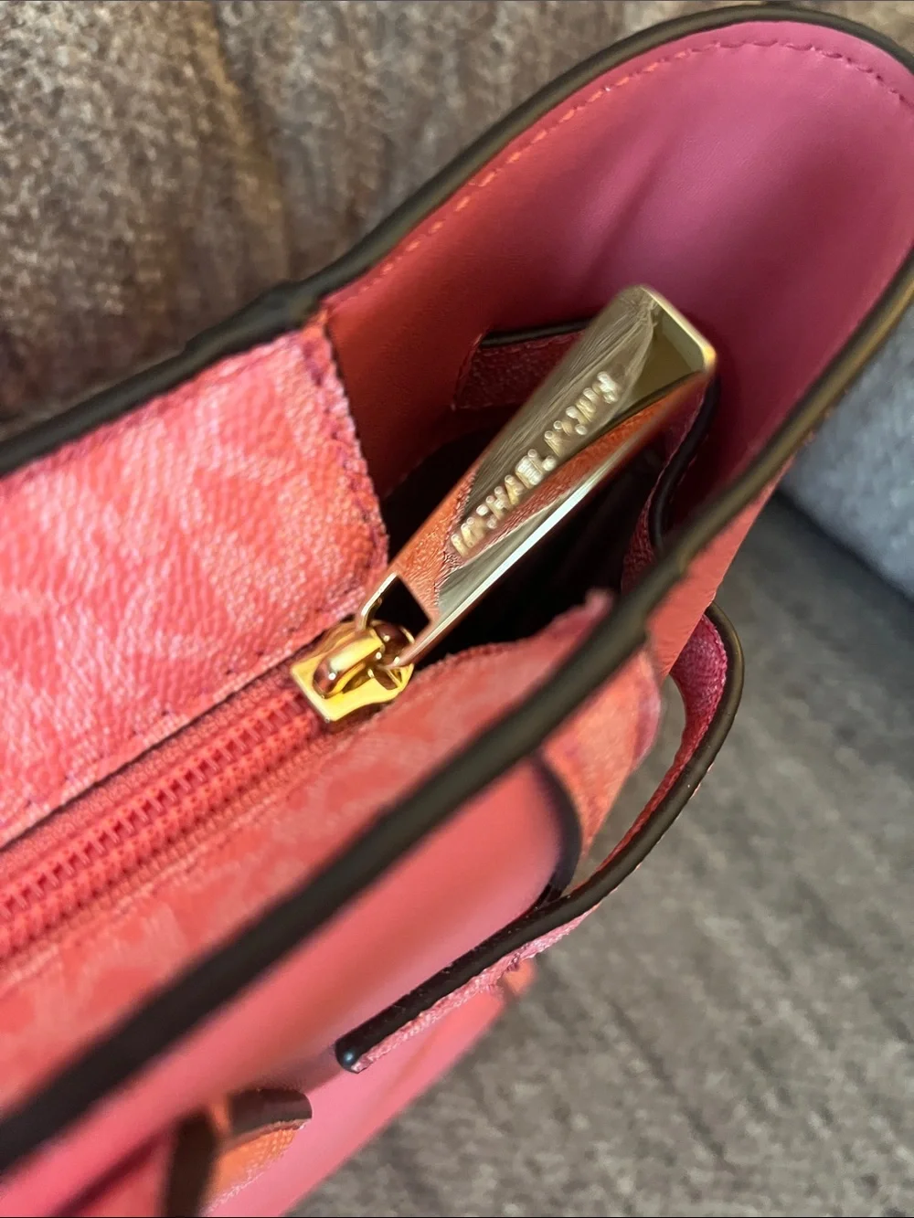 NWT Michael Kors Carmen Large Non-Leather Vegan Belted Tote Tea Rose